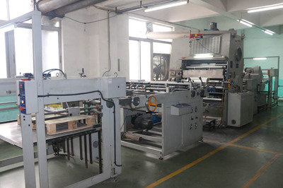 深圳精装书印刷厂表面处理工艺 覆膜技术的应用与优势